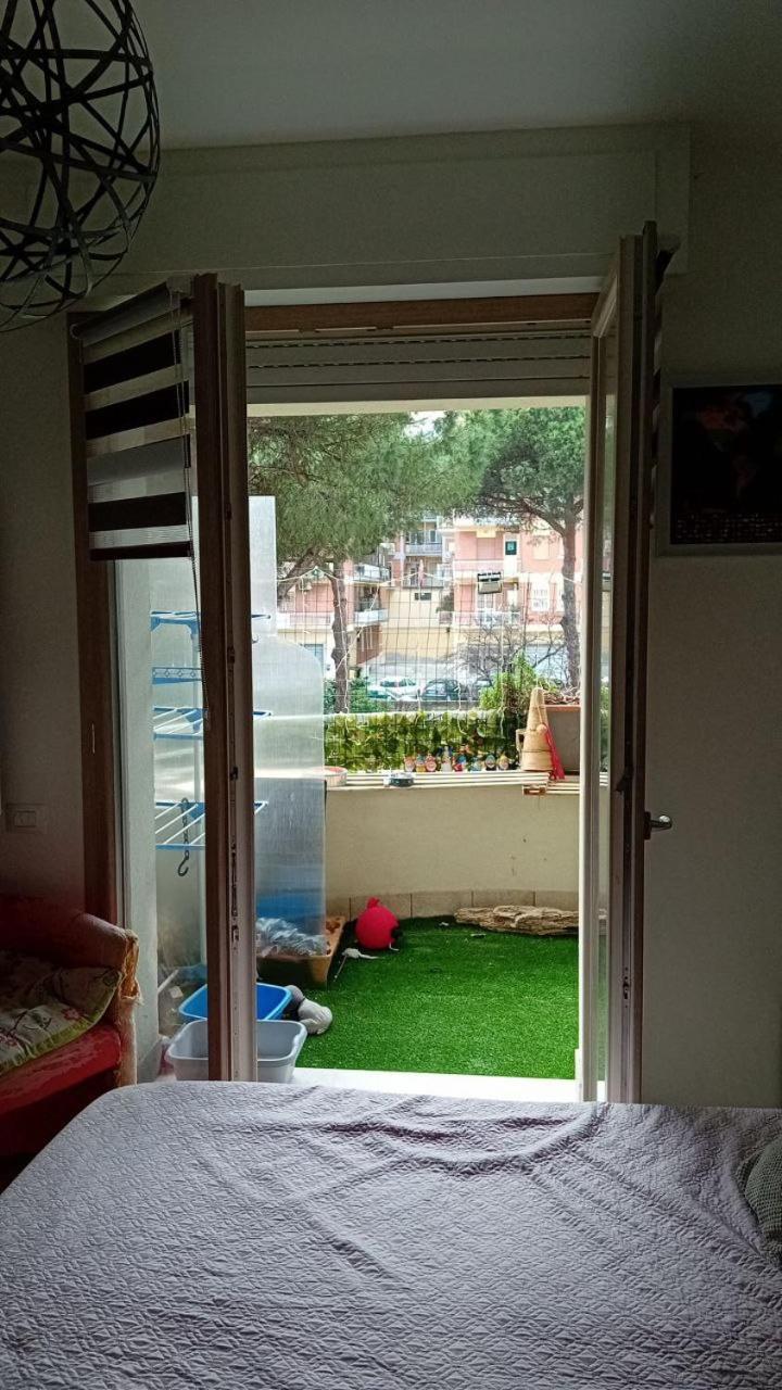 Appartamento Pomezia Centro Esterno foto